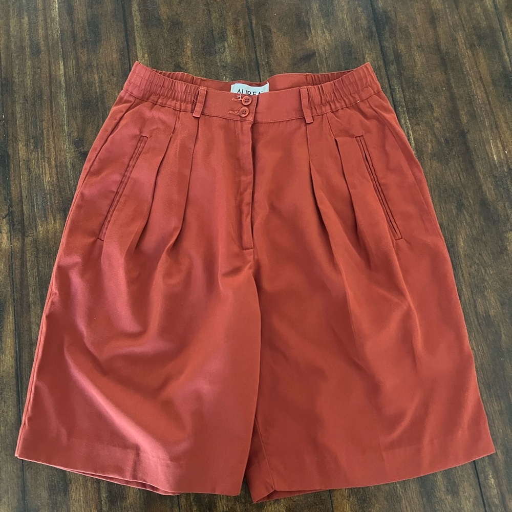 Aurea Woman's High Waist‎ Shorts Size 6